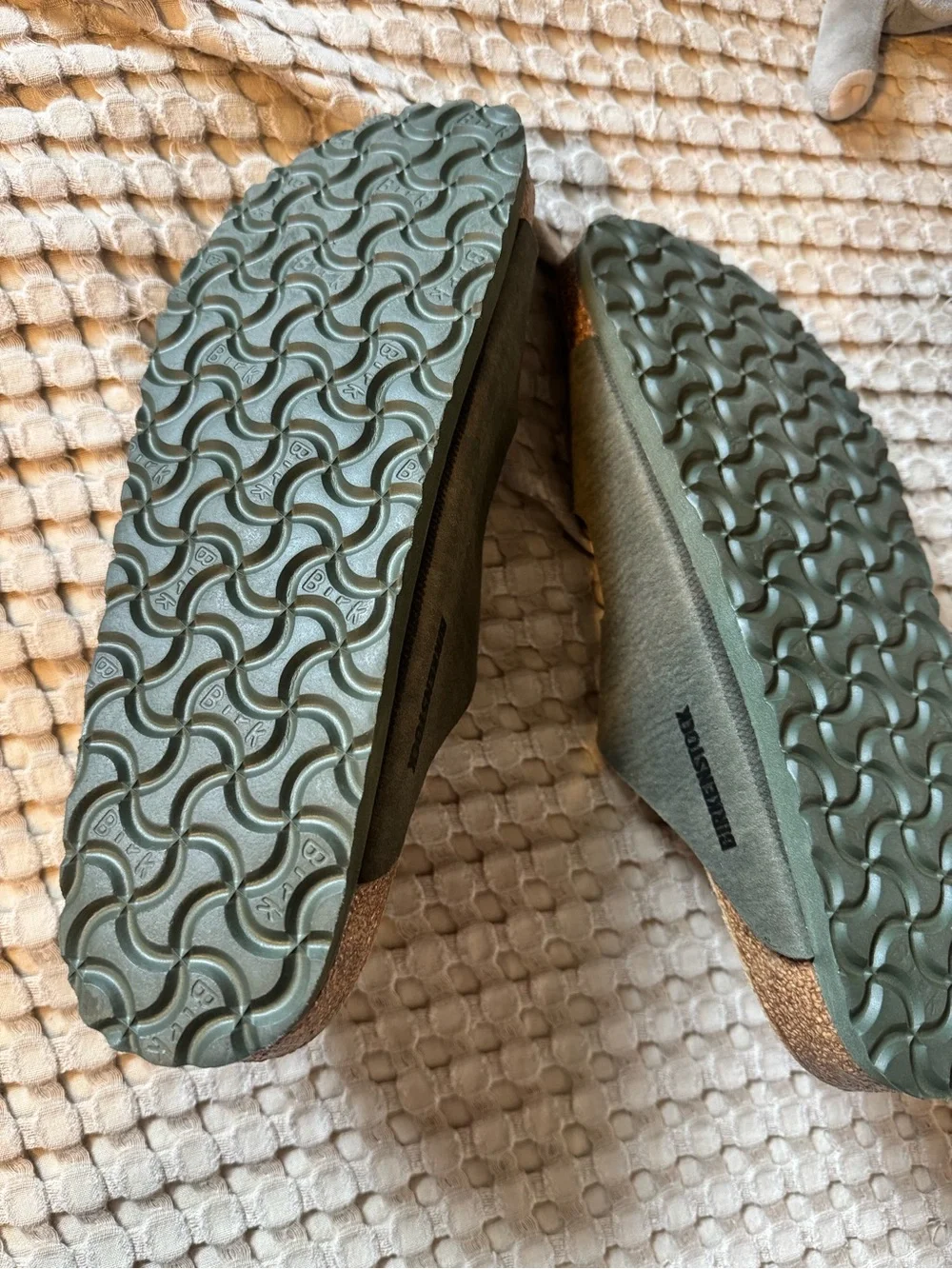 Birkenstock Arizona Vegan Olive Sandals EU 42 Women’s 11 Men’s 9